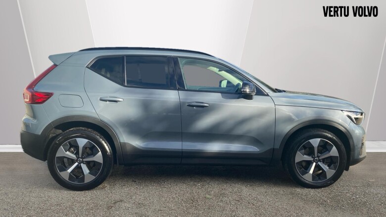 Volvo XC40 2.0 B4P Ultimate Dark 5dr Auto Petrol Estate